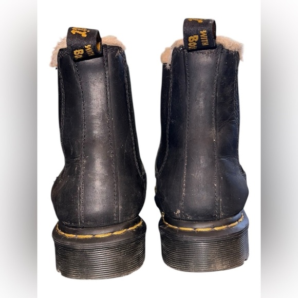 Dr. Martens 2976 Faux Fur-Lined Chelsea Boots – Black – Size 7 - Picture 5 of 7